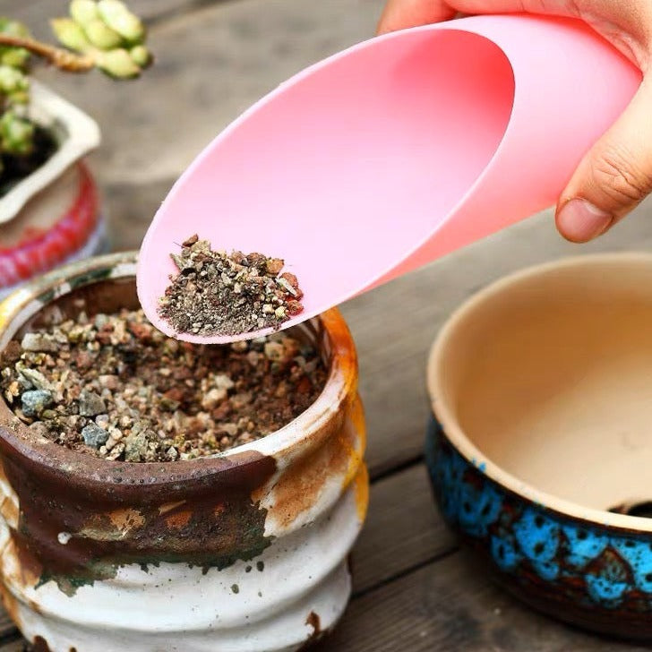 Barrel Potting Scoop