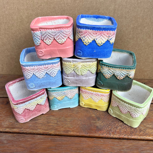 [YIXI] 6cm Square 'Lace'